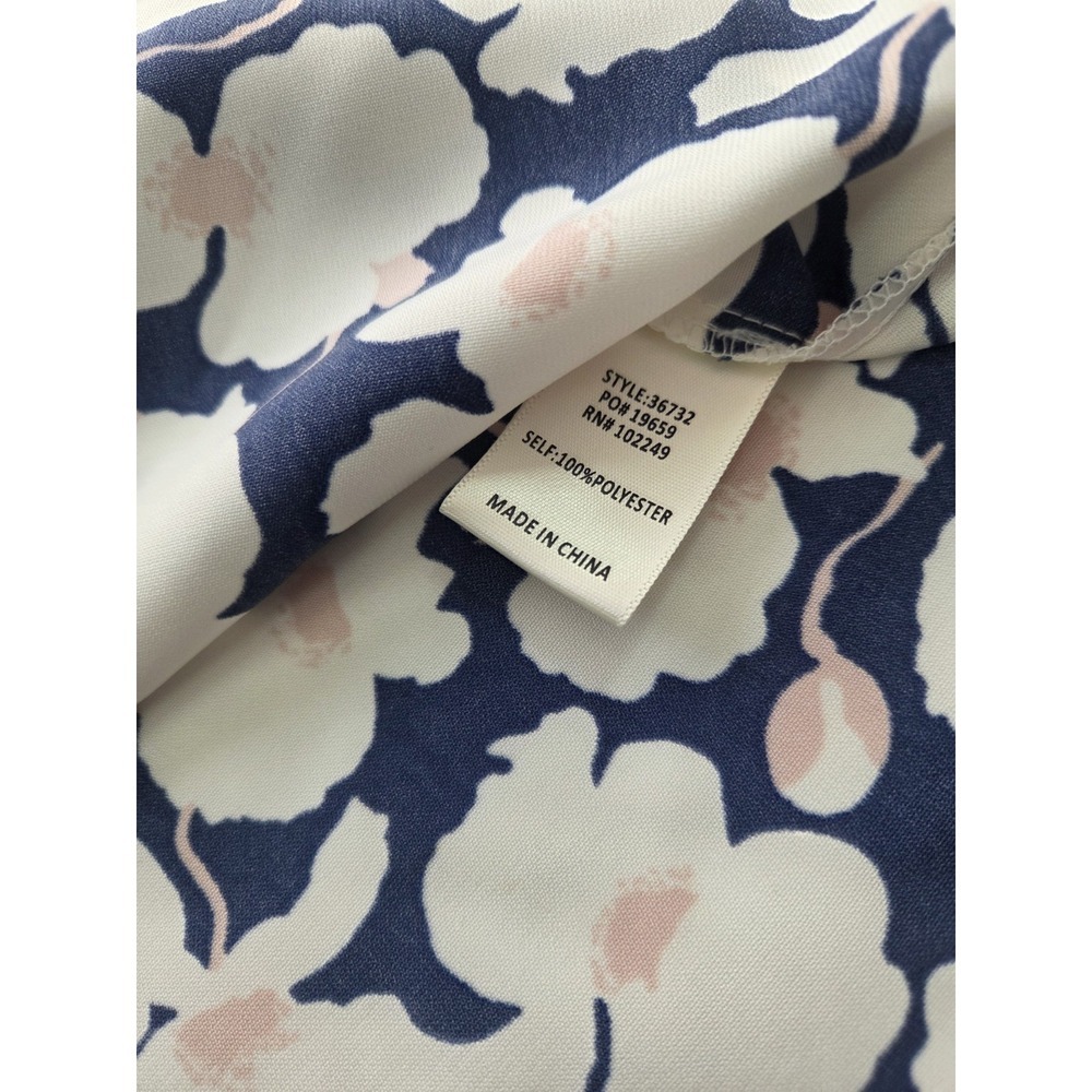 Skies Are Blue Womens Medium Floral Button Up Blouse Navy White Pink Long Sleeve - Picture 3 of 7